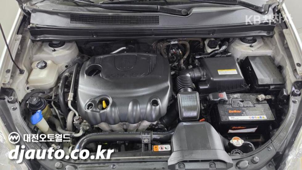 Kia Carens — miniaturë 19