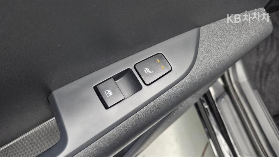 Kia Niro — miniaturë 13