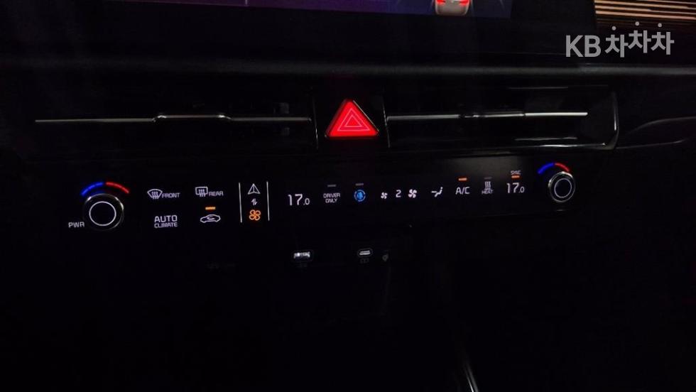 Kia Niro — miniaturë 14