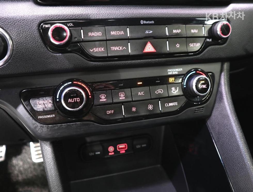 Kia Niro — miniaturë 13