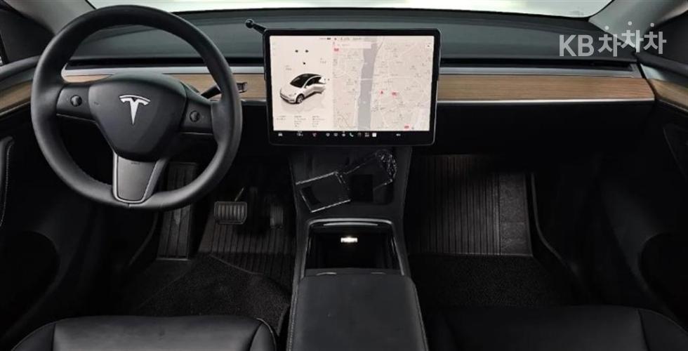 Tesla Model Y — miniaturë 9