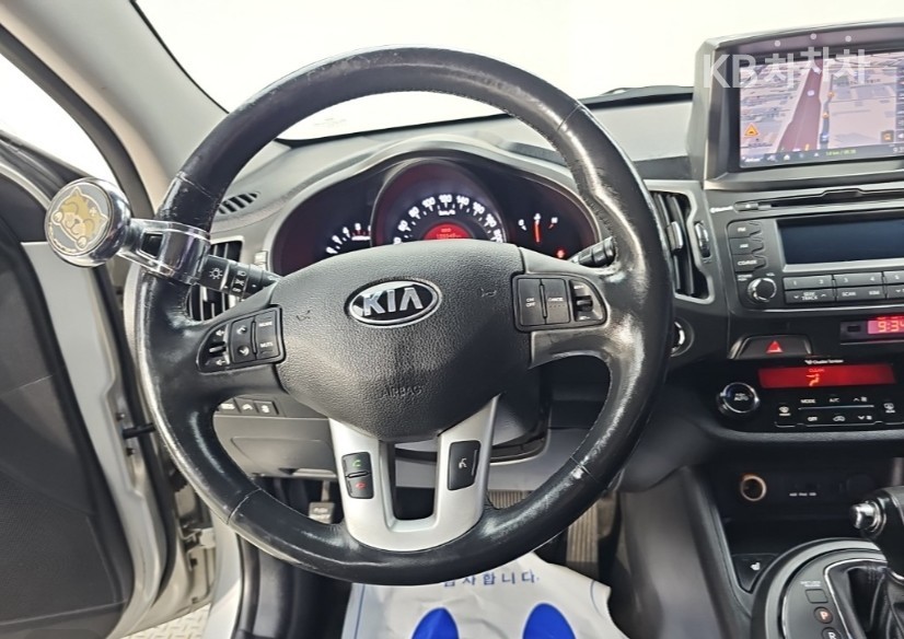 Kia Sportage — miniaturë 9