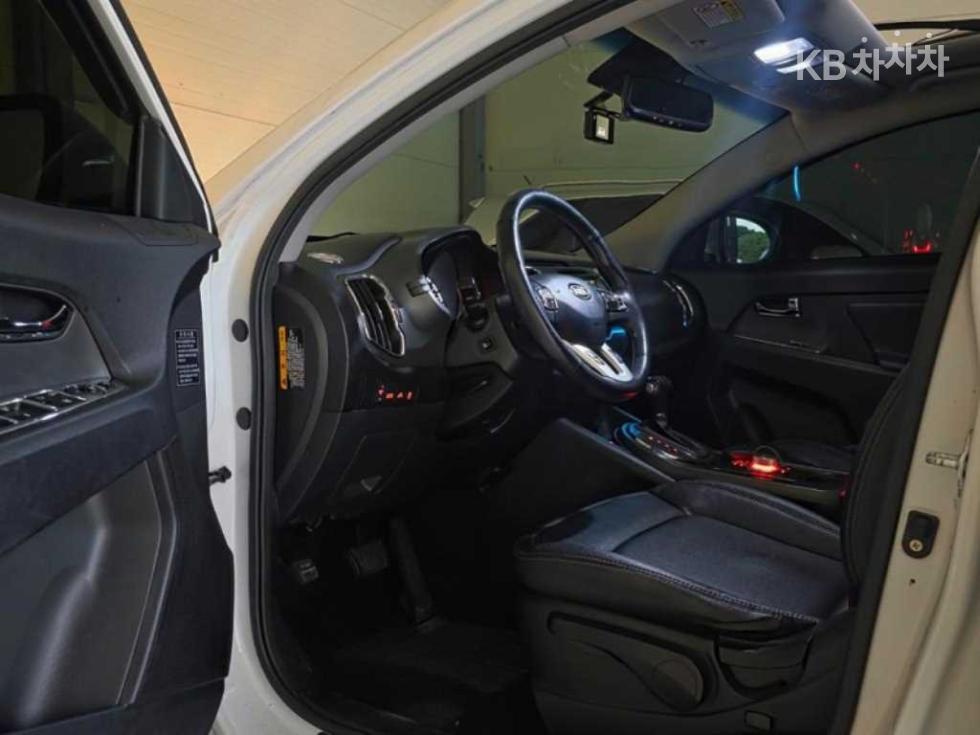 Kia Sportage — miniaturë 10