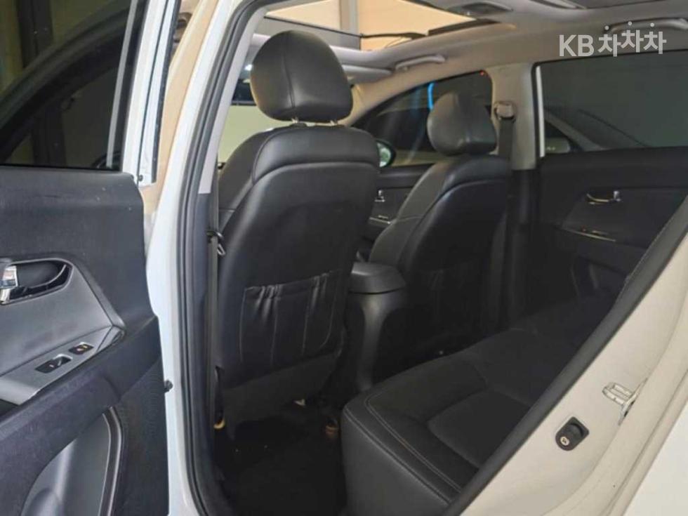Kia Sportage — miniaturë 11