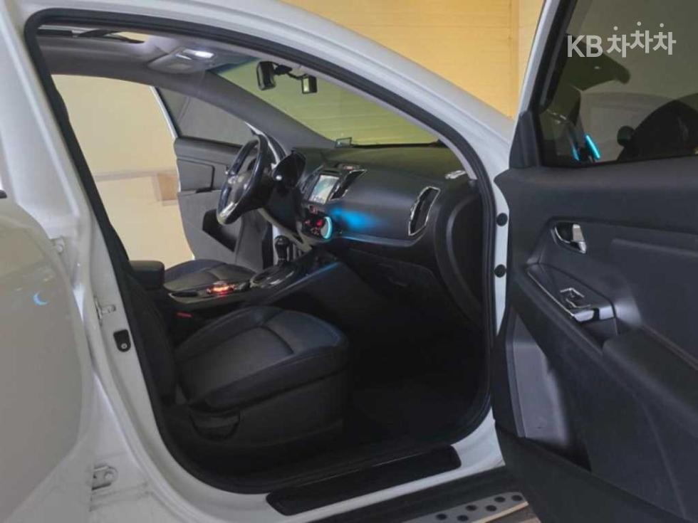 Kia Sportage — miniaturë 12