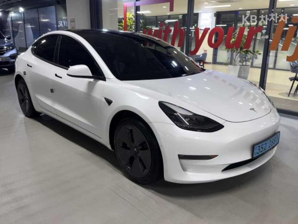 تيسلا Model 3