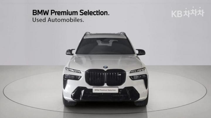 BMW X7 — miniaturë 3