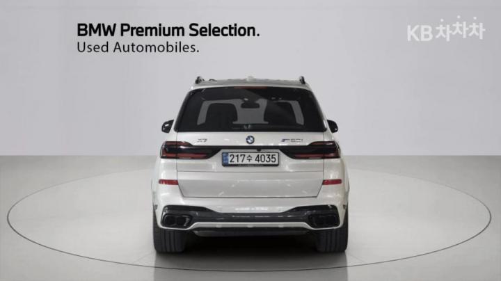 BMW X7 — miniaturë 4