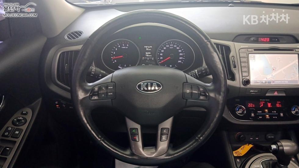 Kia Sportage — miniaturë 11
