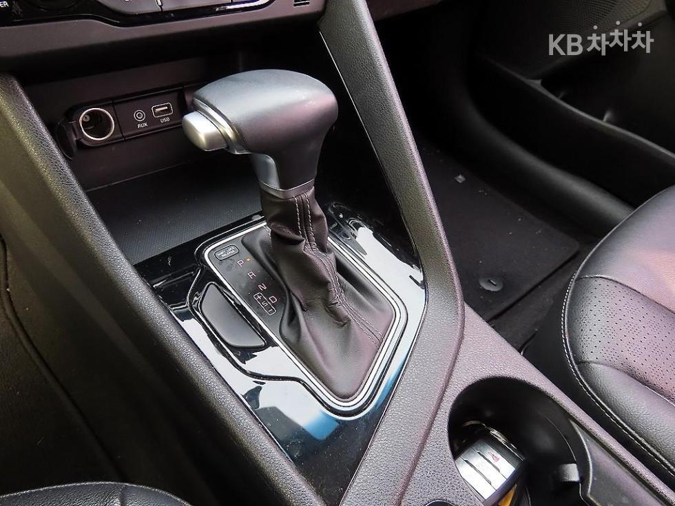 Kia Niro — miniaturë 10