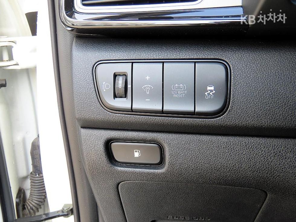 Kia Niro — miniaturë 12