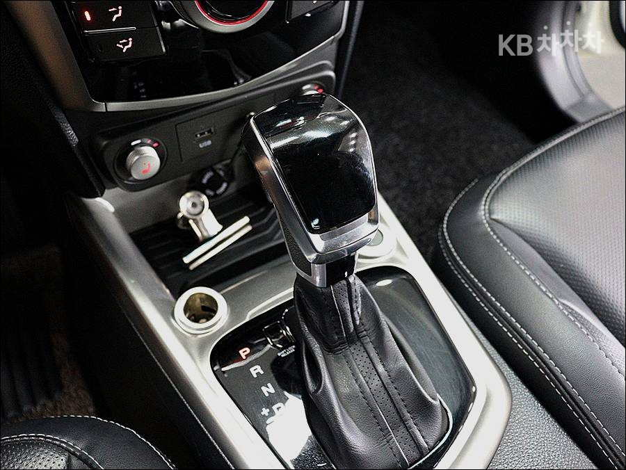 SsangYong Tivoli — miniaturë 8