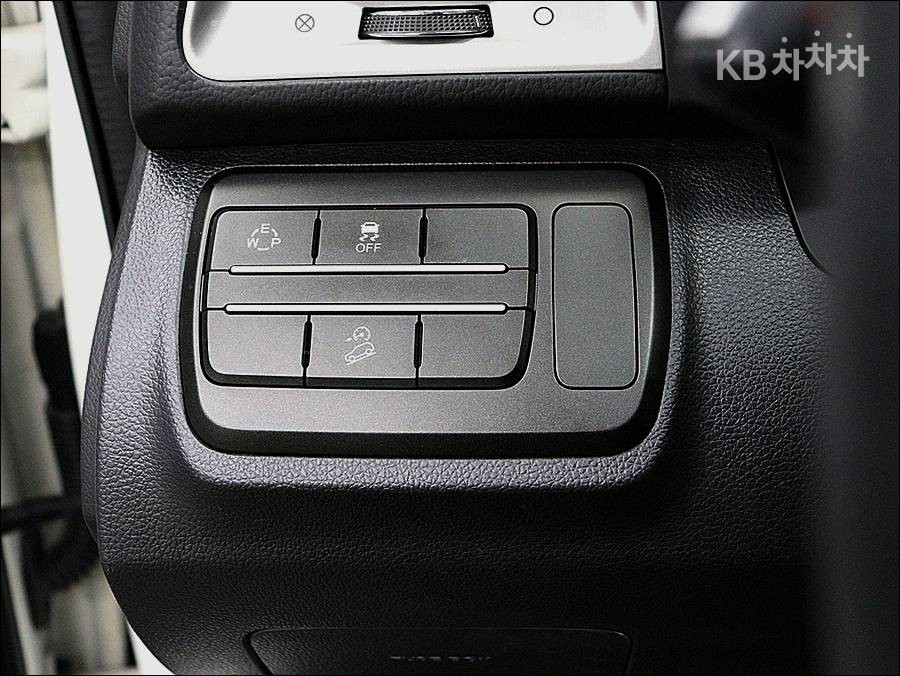 SsangYong Tivoli — miniaturë 11