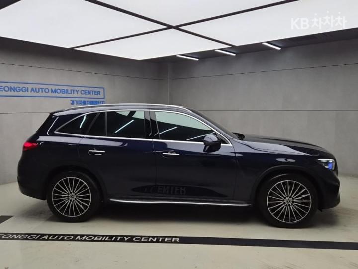 Mercedes-Benz GLC — miniaturë 2