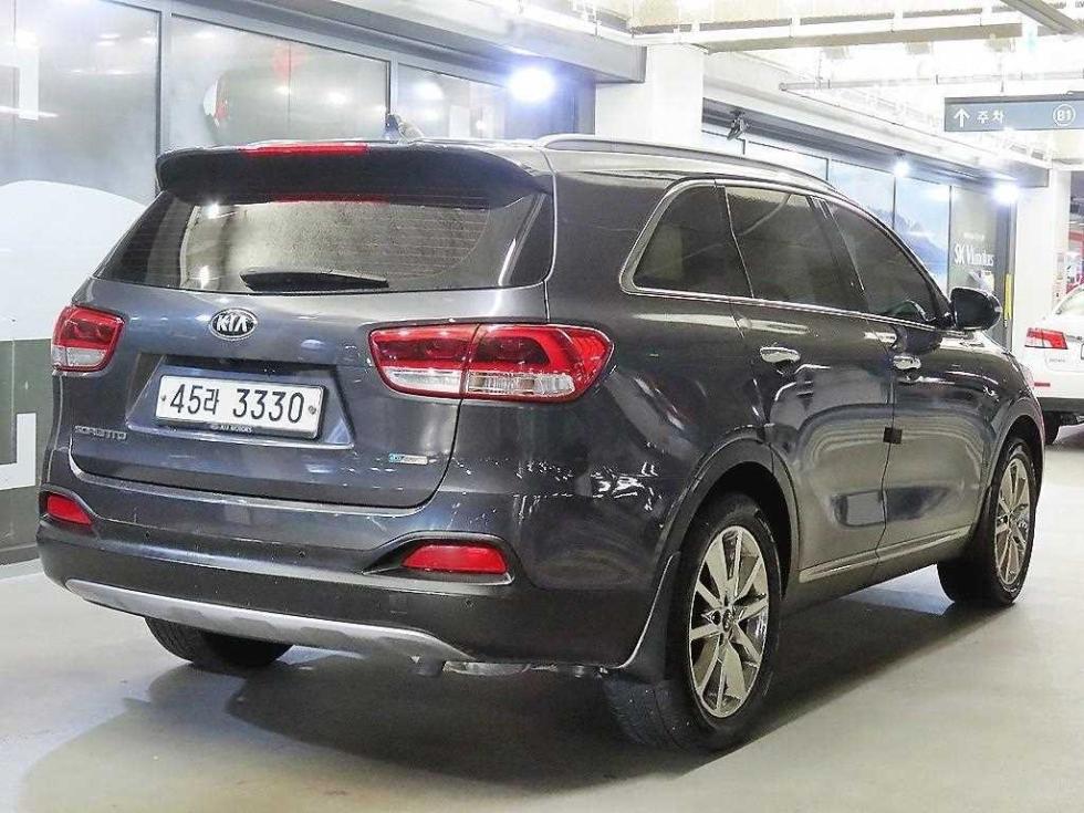 Kia Sorento — miniaturë 4