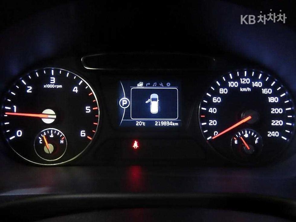 Kia Sorento — miniaturë 9