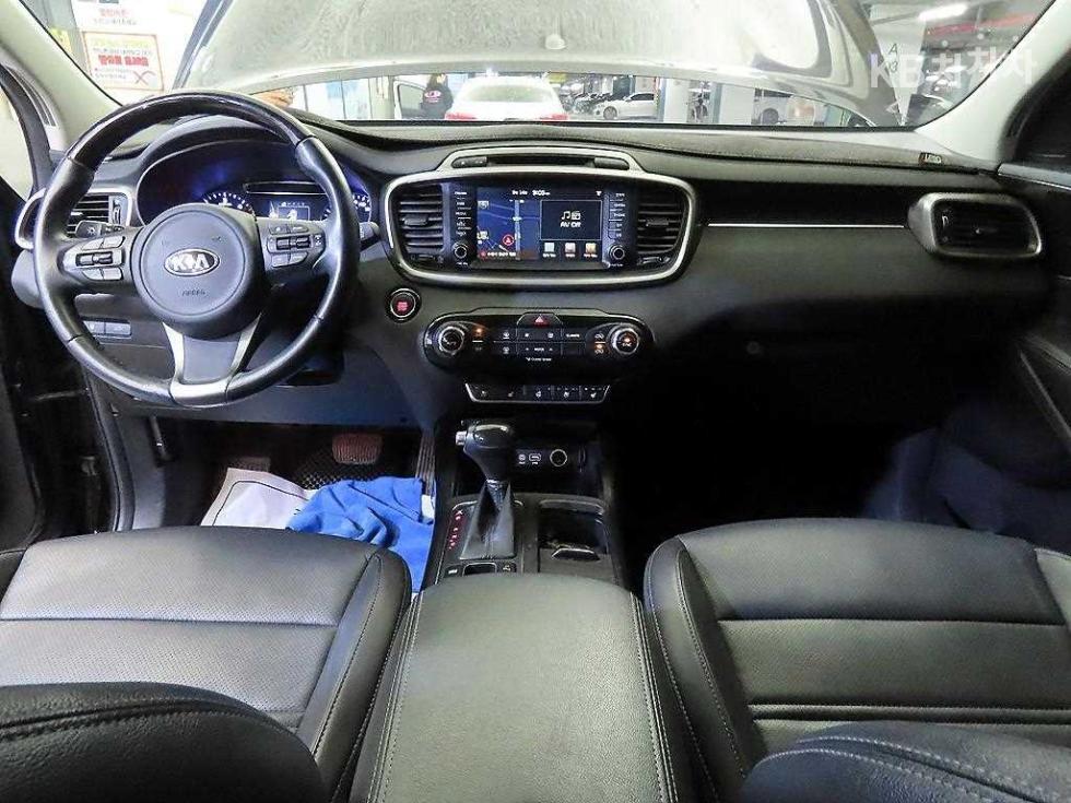 Kia Sorento — miniaturë 10