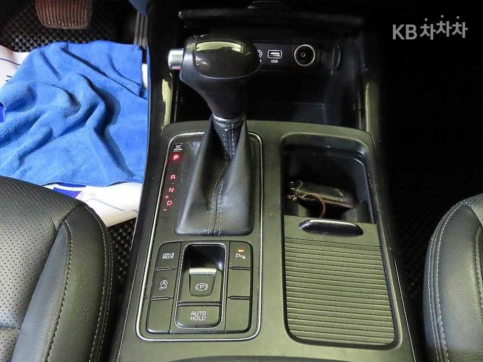 Kia Sorento — miniaturë 12