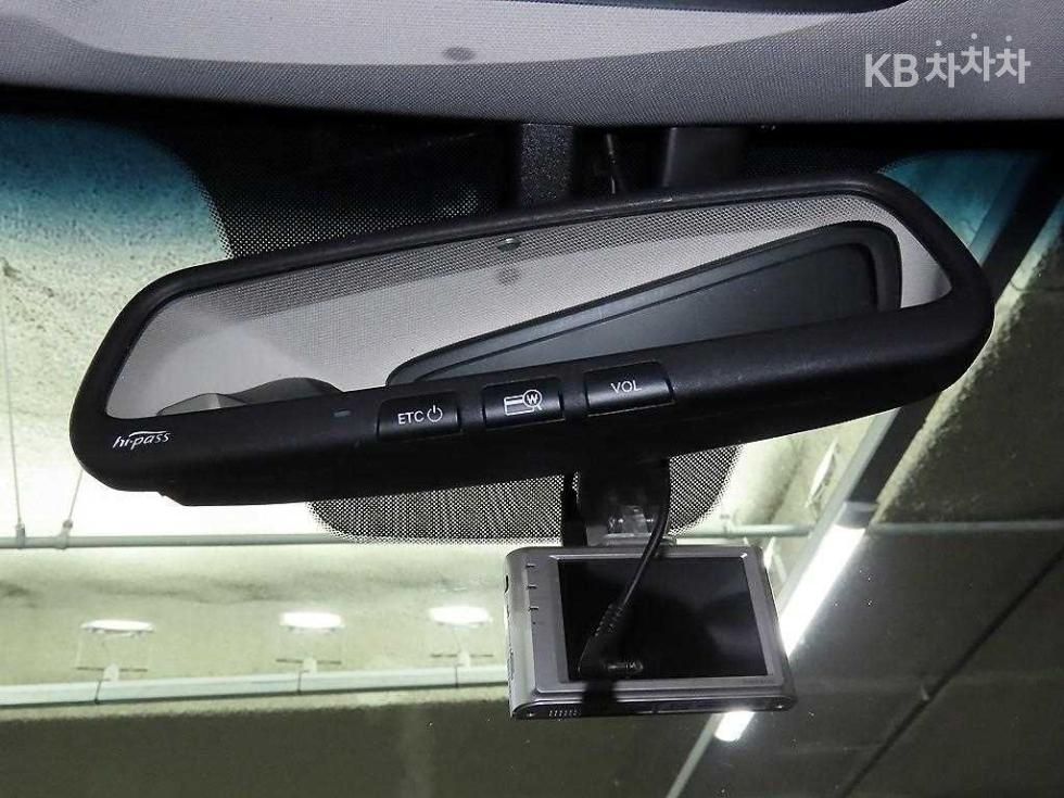 Kia Sorento — miniaturë 15