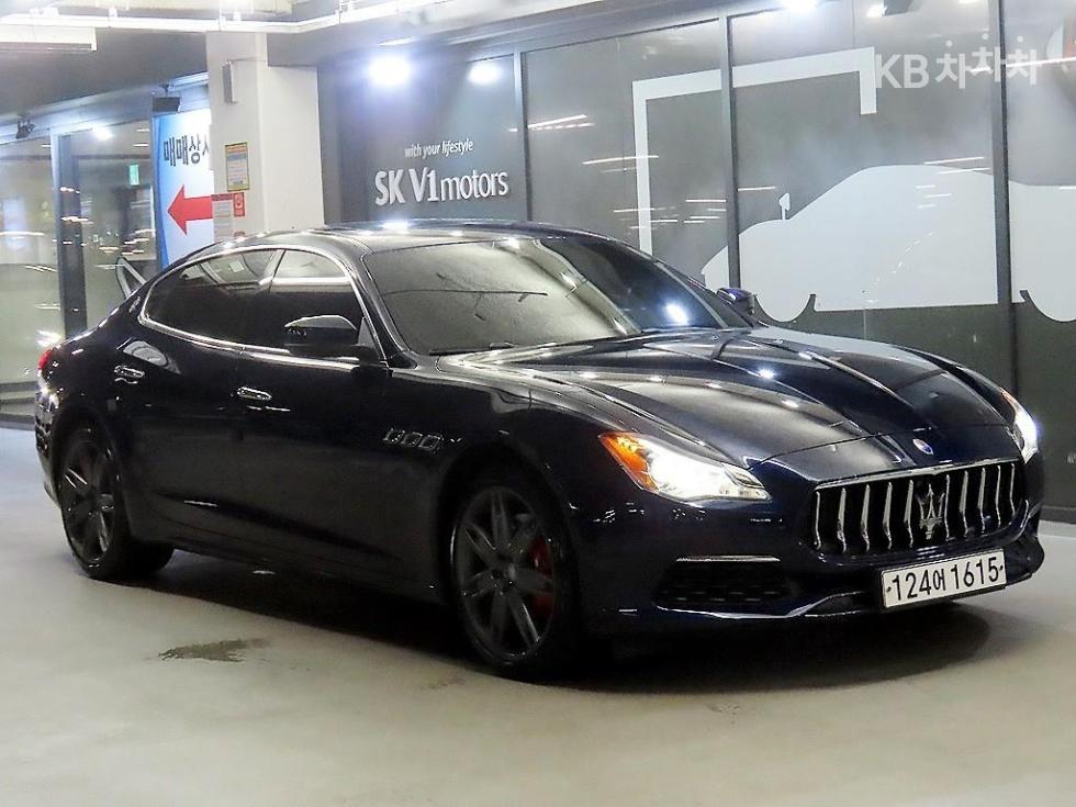 Maserati Quattroporte