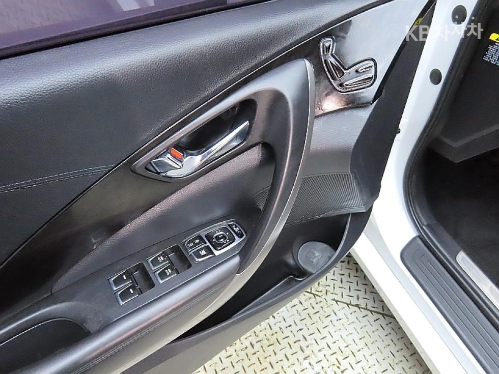 Hyundai Grandeur — miniaturë 13