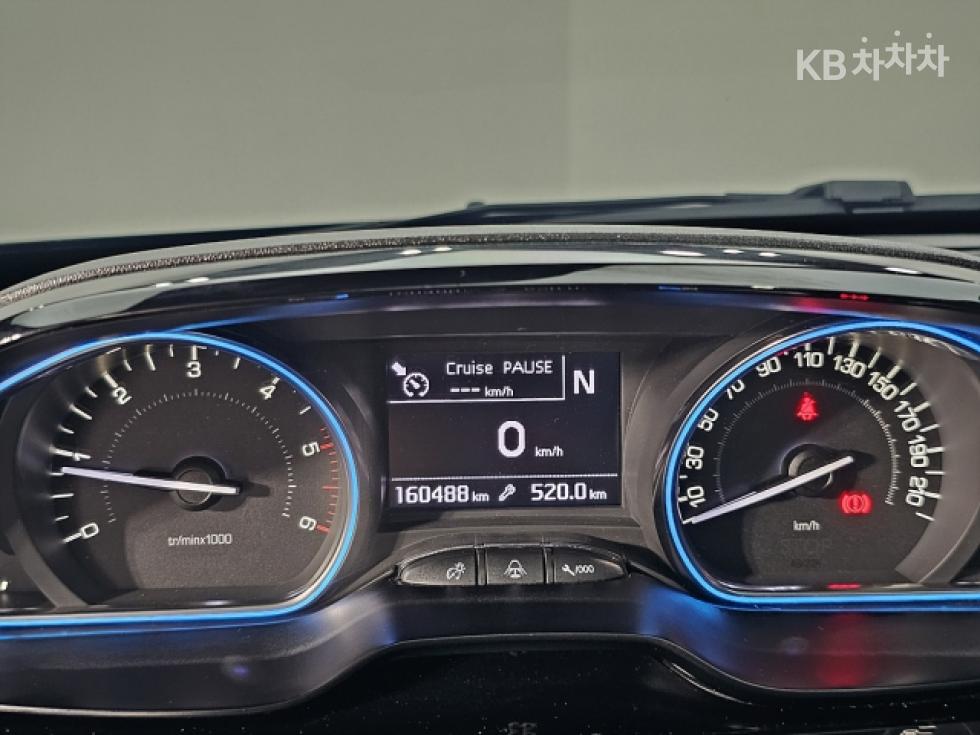 Peugeot 2008 — miniaturë 7