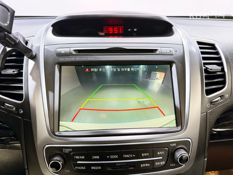 Kia Sorento — miniaturë 14