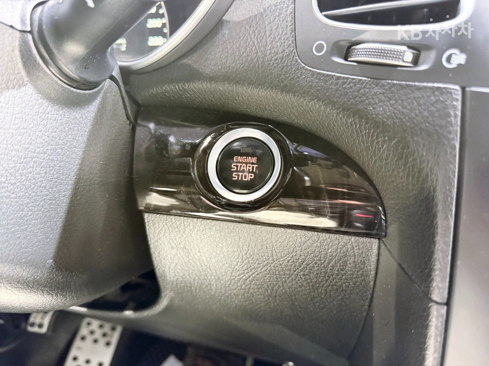 Kia Sorento — miniaturë 15