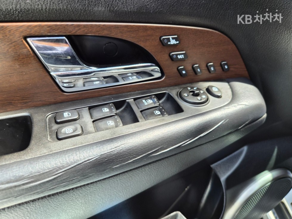 SsangYong Rexton Sports — miniaturë 12