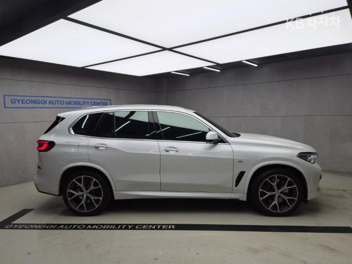 BMW X5 — miniaturë 2