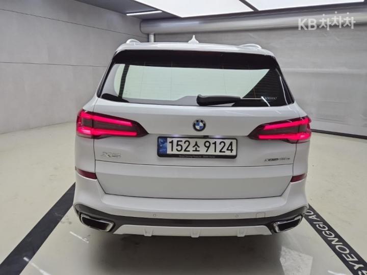 BMW X5 — miniaturë 3