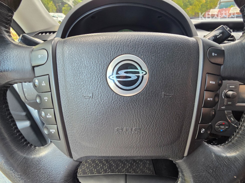 SsangYong Rexton Sports — miniaturë 13