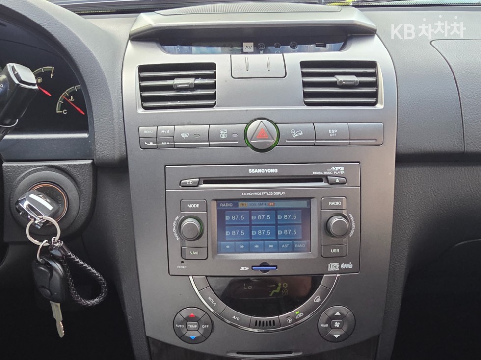 SsangYong Rexton Sports — miniaturë 17