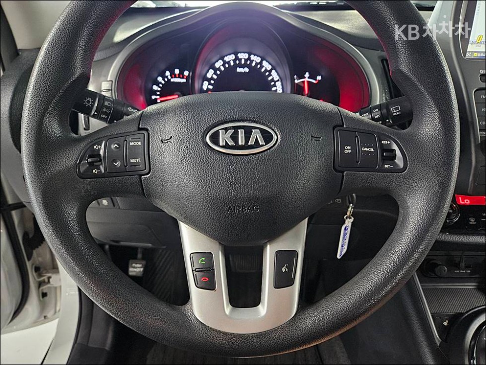 Kia Sportage — miniaturë 12