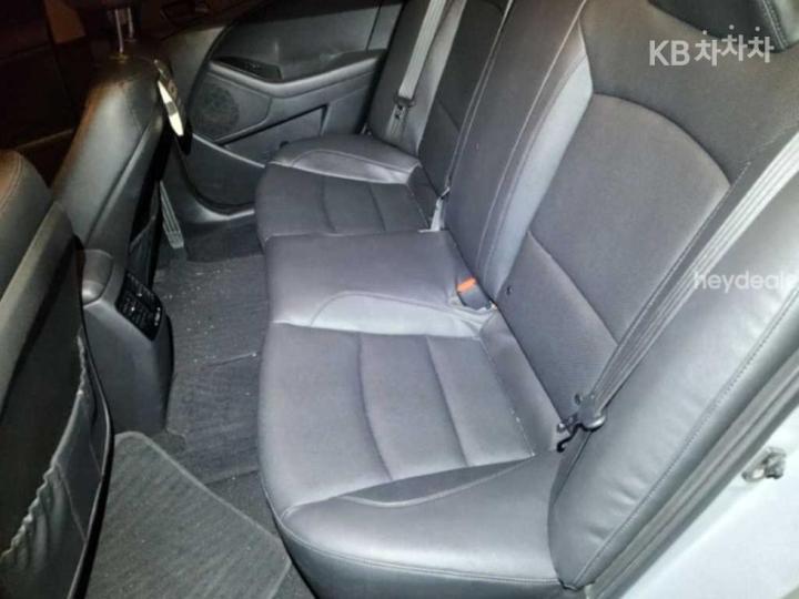 Kia K5 — miniaturë 4