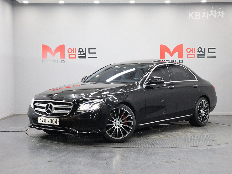 مرسيدس E-Class