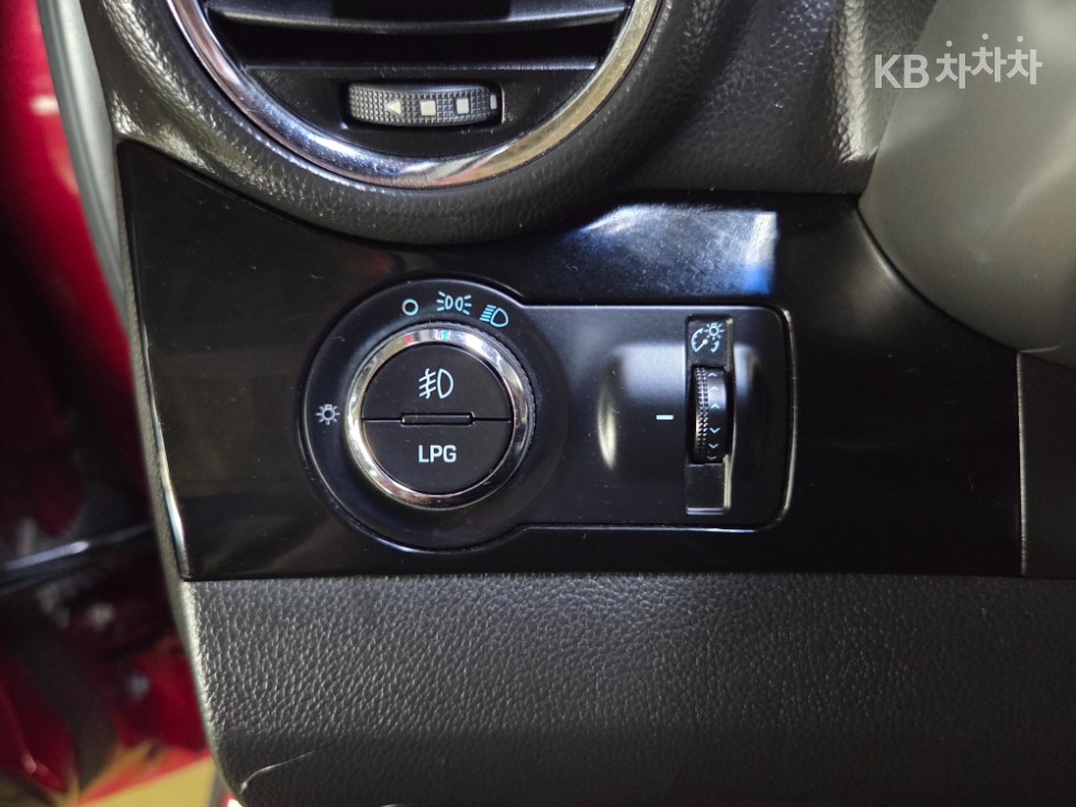 Chevrolet Orlando — miniaturë 16