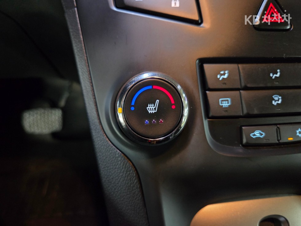 Chevrolet Orlando — miniaturë 17