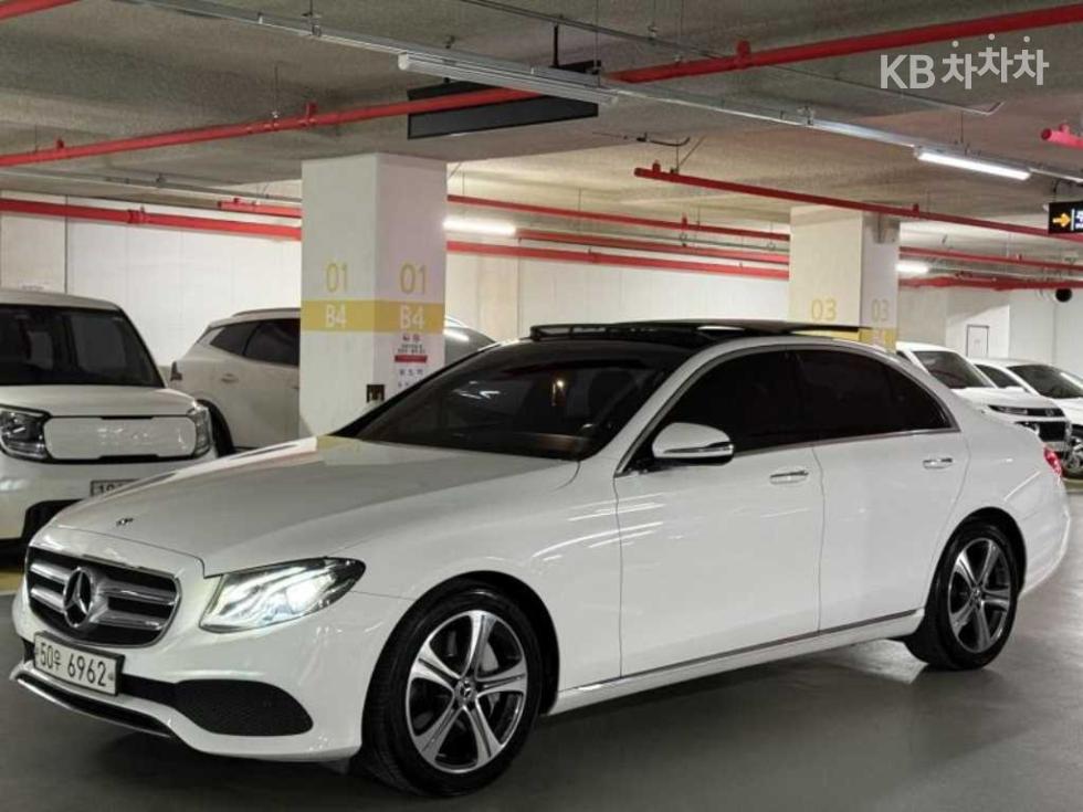 مرسيدس E-Class