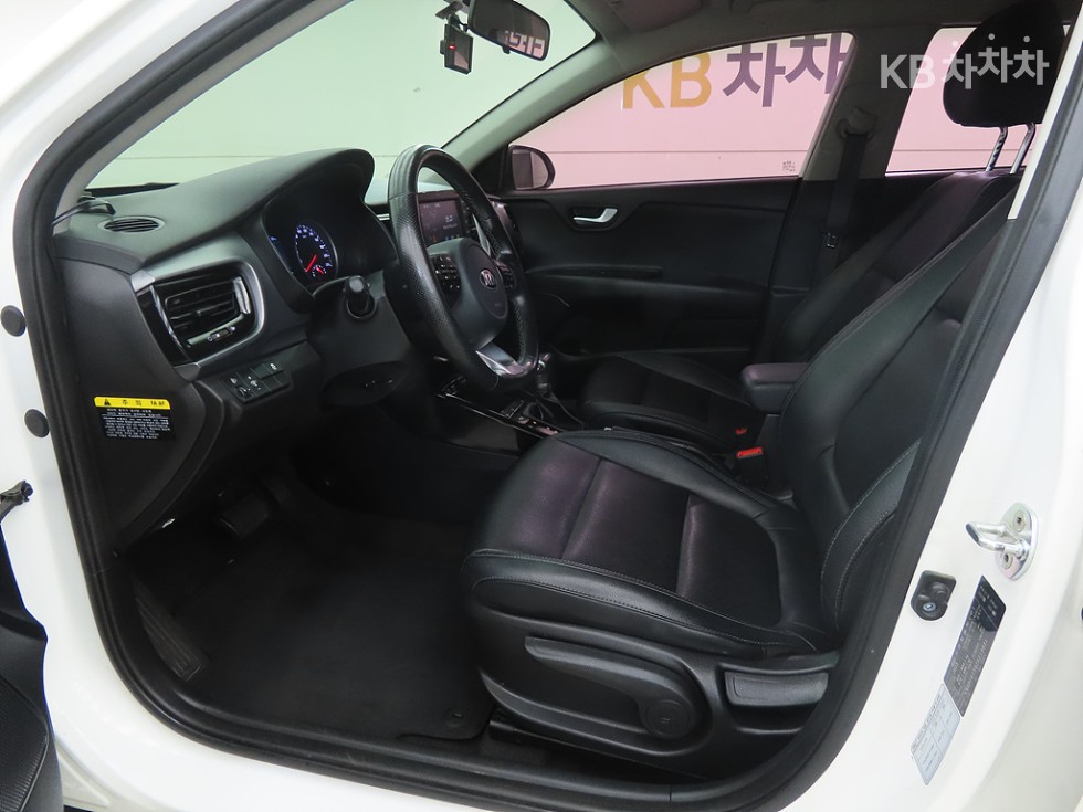 Kia Stonic — miniaturë 5