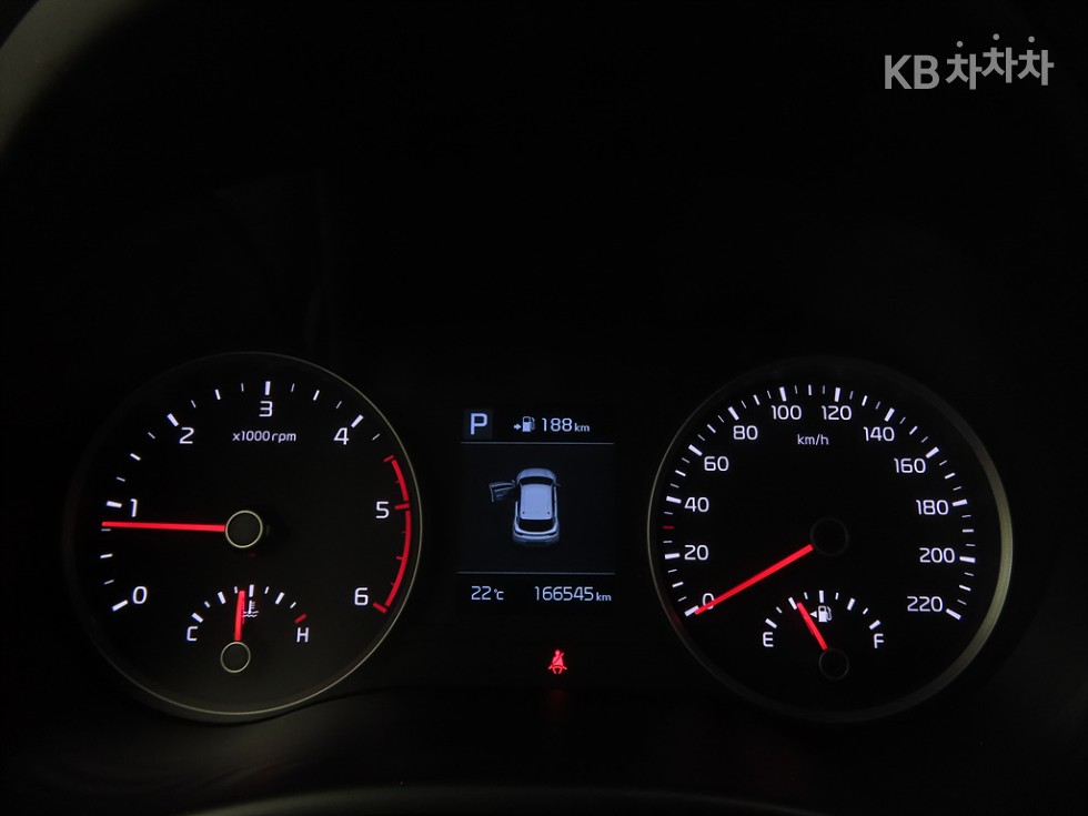 Kia Stonic — miniaturë 9