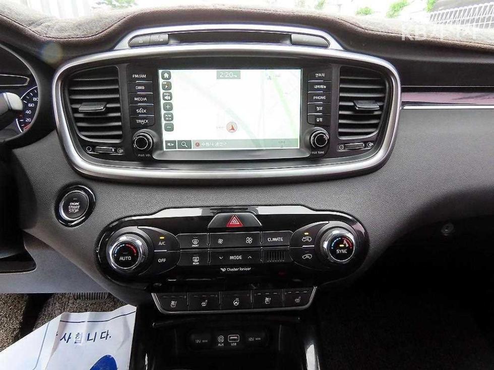 Kia Sorento — miniaturë 12