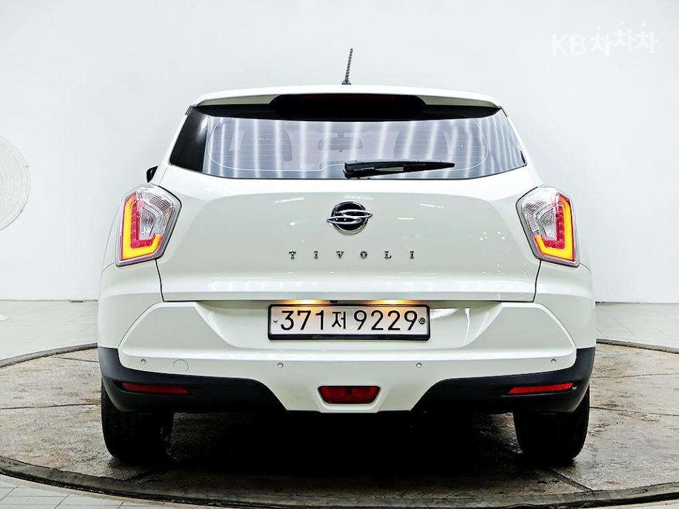 SsangYong Tivoli — miniaturë 3
