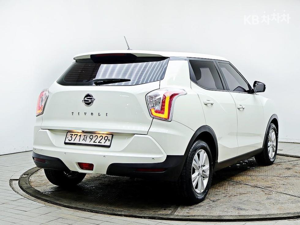 SsangYong Tivoli — miniaturë 4