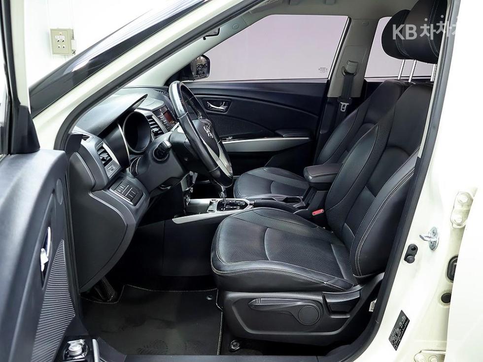 SsangYong Tivoli — miniaturë 11