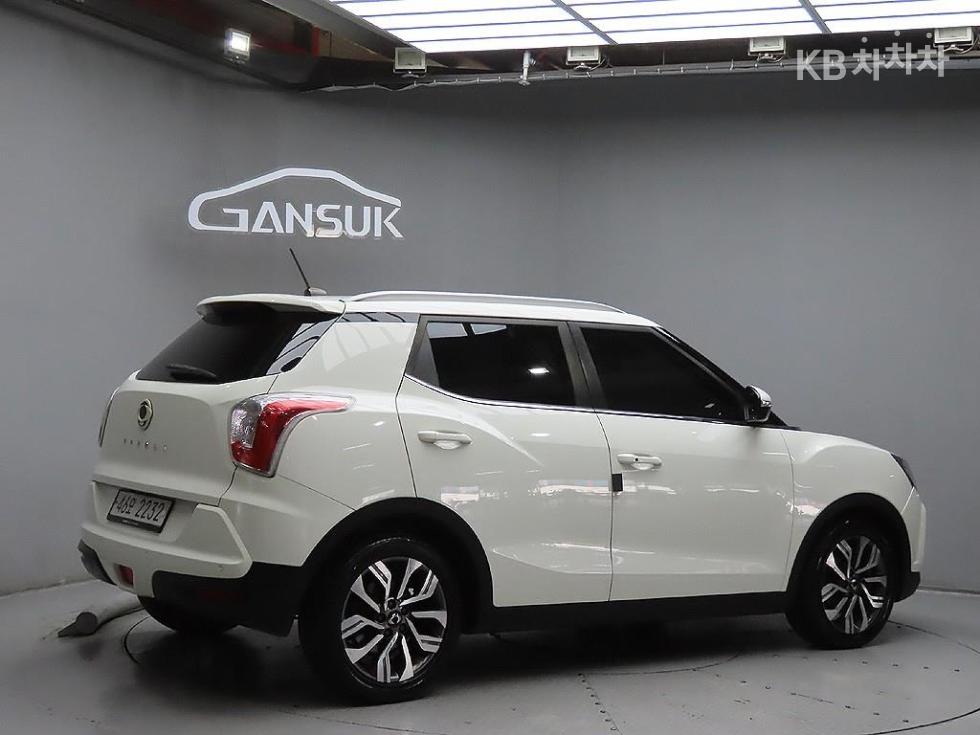 SsangYong Tivoli — miniaturë 4