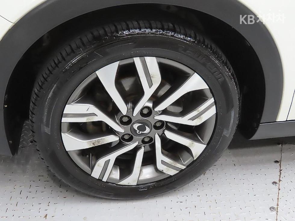 SsangYong Tivoli — miniaturë 5