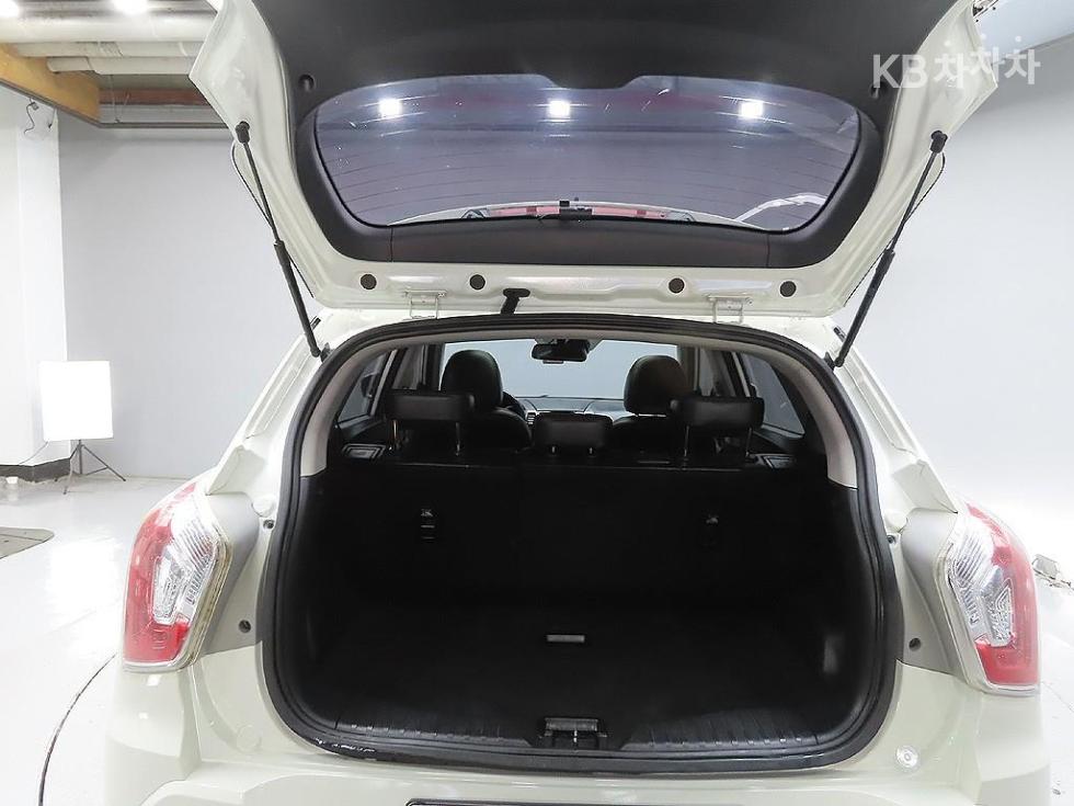 SsangYong Tivoli — miniaturë 9