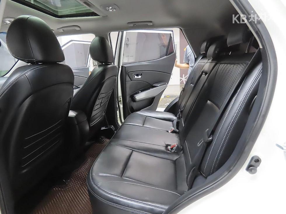SsangYong Tivoli — miniaturë 10