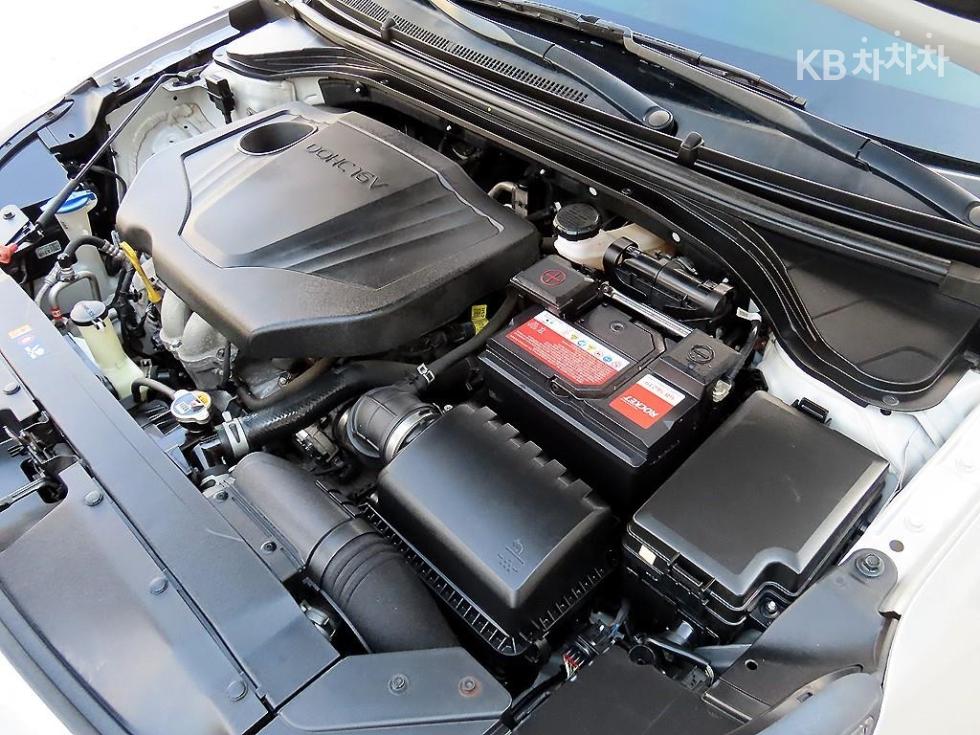 Hyundai Avante — miniaturë 18